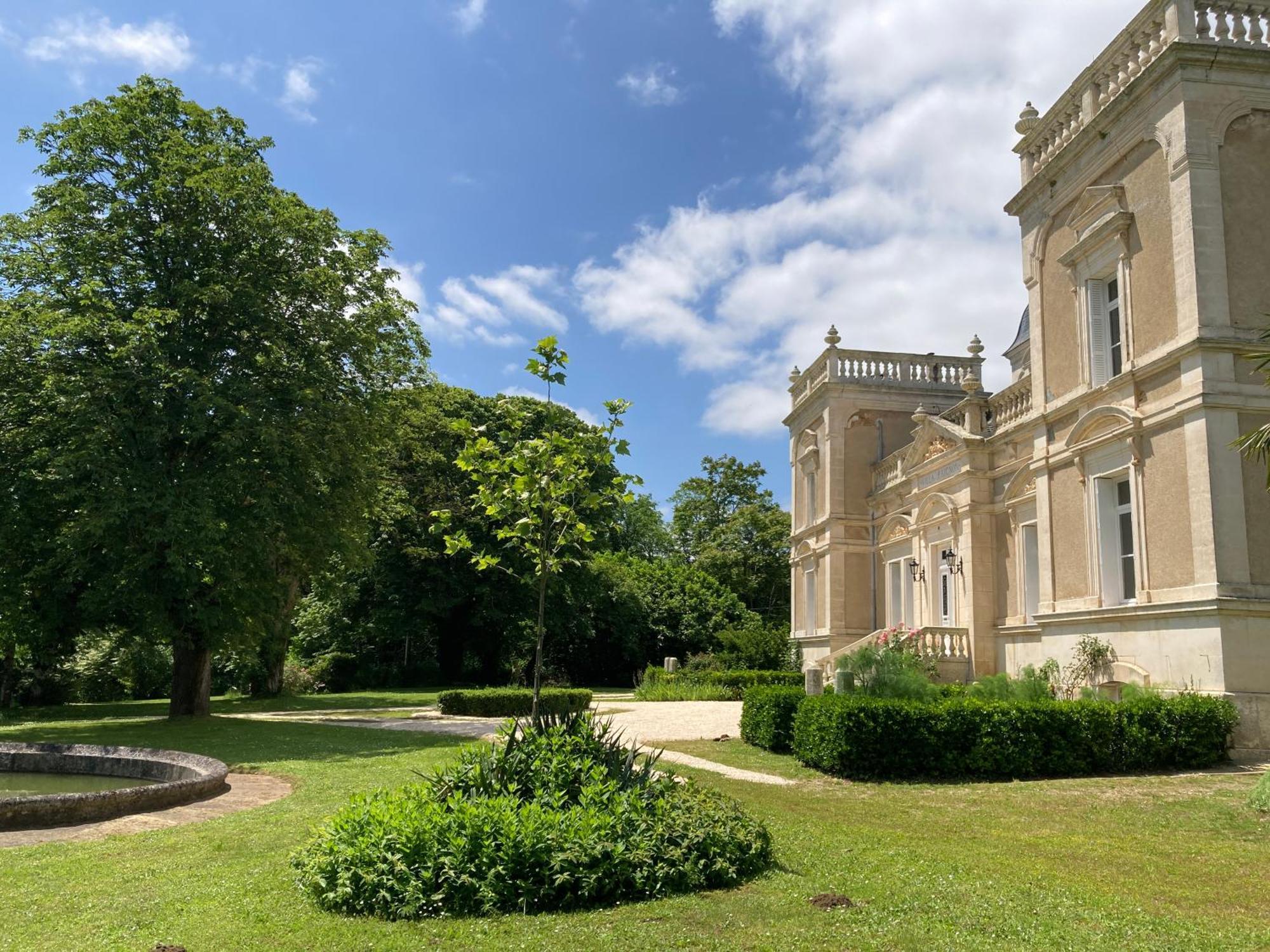 Villa Paignon Montbron Екстериор снимка