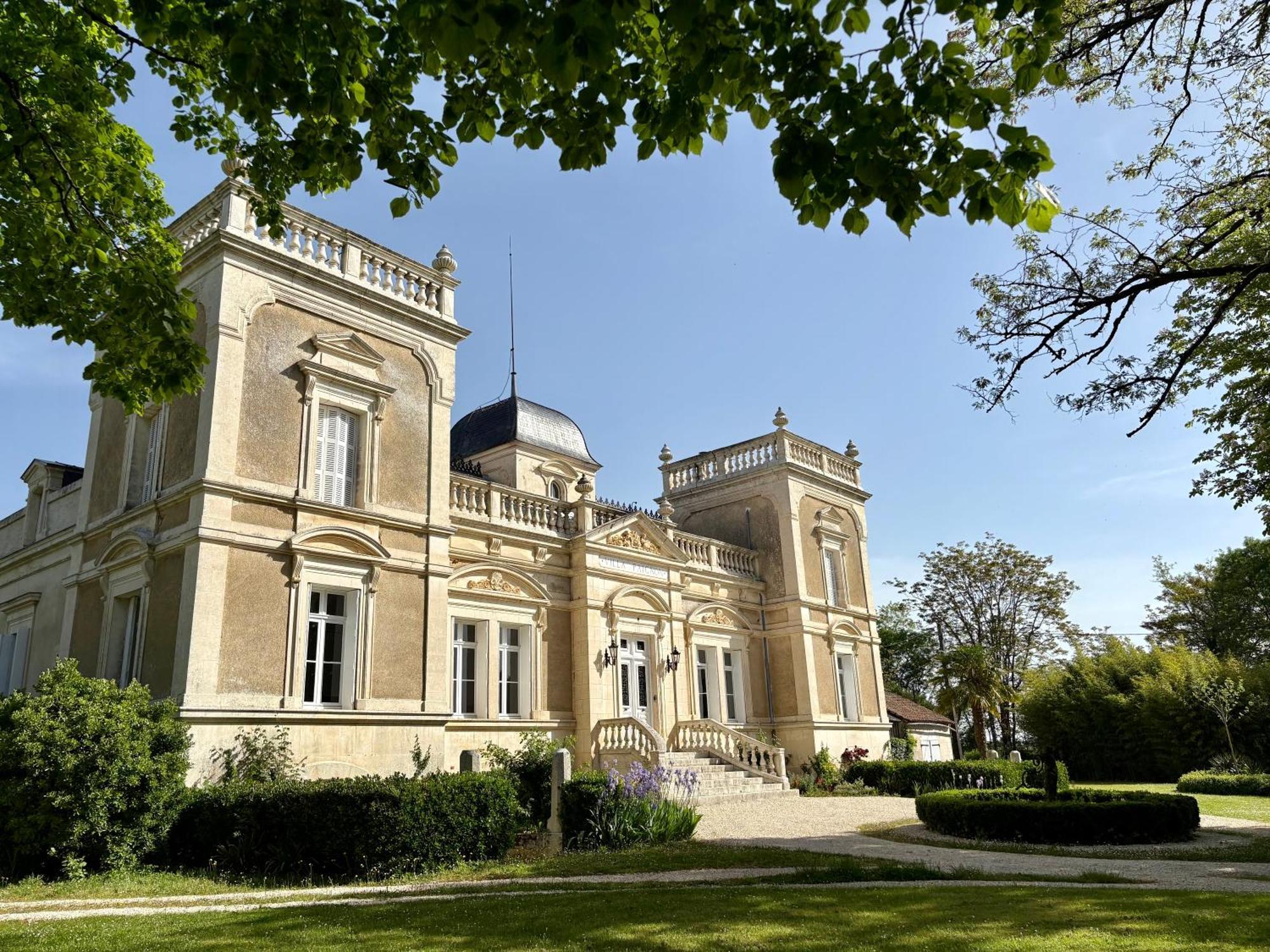 Villa Paignon Montbron Екстериор снимка